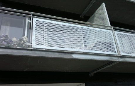 Perforerede-plader-4 Værn, Altanværn, trappeværn, Perforerede plader, Perforering, Facadebeklædning, metal facade,