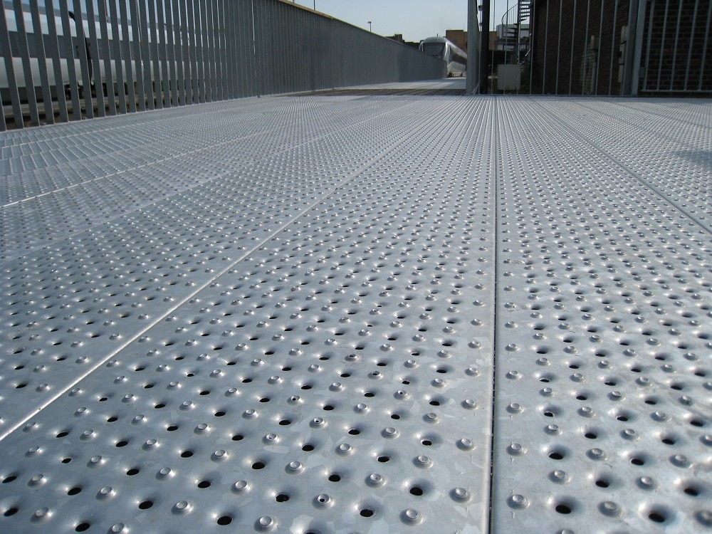 Planker Svejsetrin, sikkerhedstrin, ståltrin, trappetrin, elefant trin, planke trin, planker, gang planker, stål planker, sikkerheds trin, jerntrin, trappetrin, elefant trin, spindeltrin, stigetrin, hulpladetrin, stål trappetrin