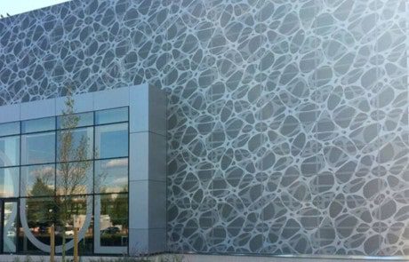 Facadebeklædning i metal fra Semitech Hulplade, perforerede plader, Facade, perforerede plader, Facadebeklædning i metal, stål facader, facadebeklædning, facader, metal, metal facade,